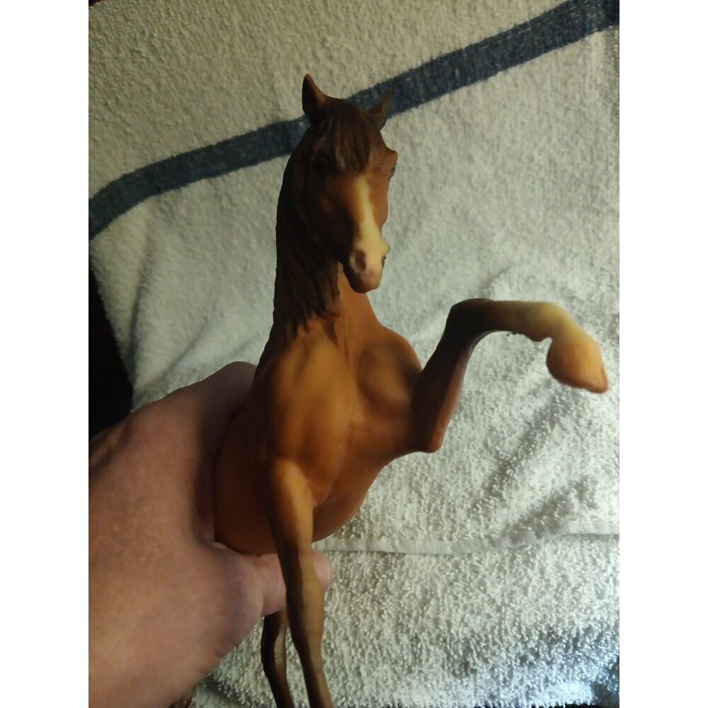 Breyer #977 - Galant Andalusian Legionario III Beautiful Shading Chestnut Horse - Picture 11 of 12